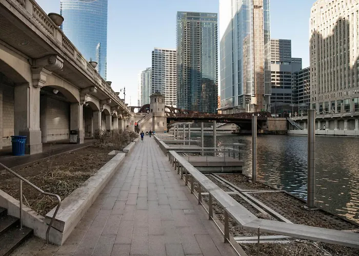 River N 1br W Gym Pool Nr Magnificent Mile Chi-125 * Chicago